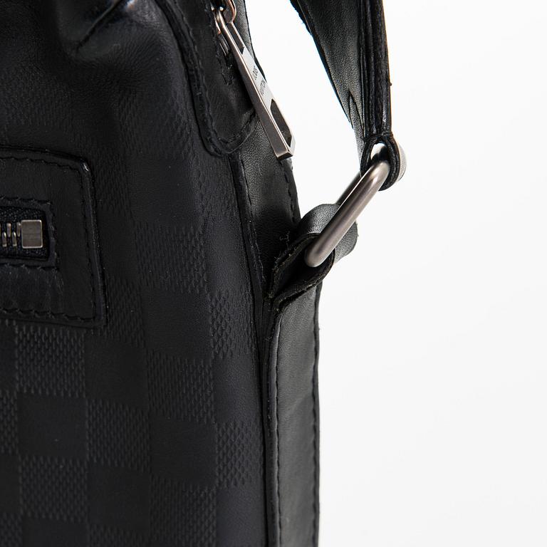 Louis Vuitton, "Calypso Damier Infini", laukku.