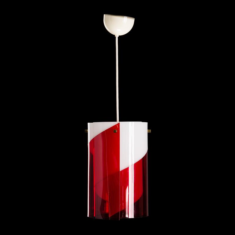 A pendant light from the 1950/60s.