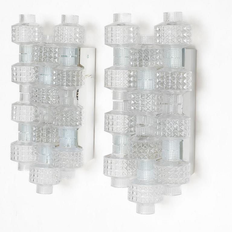 Gert Nyström, a pair of 'Festival' wall lamps, Fagerhults Belysning, second half of the 20th Century.