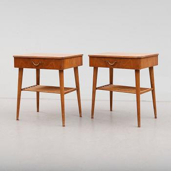 SÄNGBORD, 1 par, 1900-talets mitt.