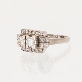 Ring in 18K white gold with round brilliant-cut and single-cut diamonds, Olsson Juvelerare Kristinehamn 1955.