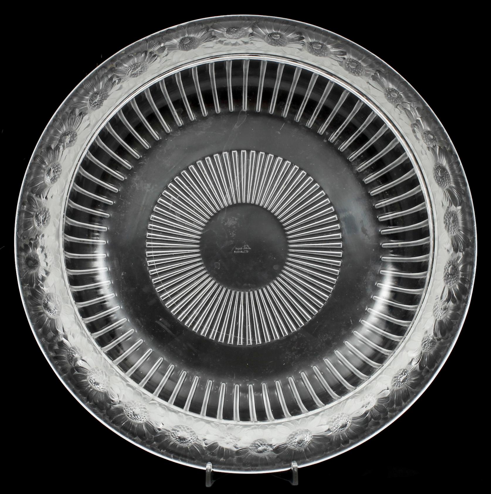 SKÅLFAT, glas. Lalique, Frankrike.
