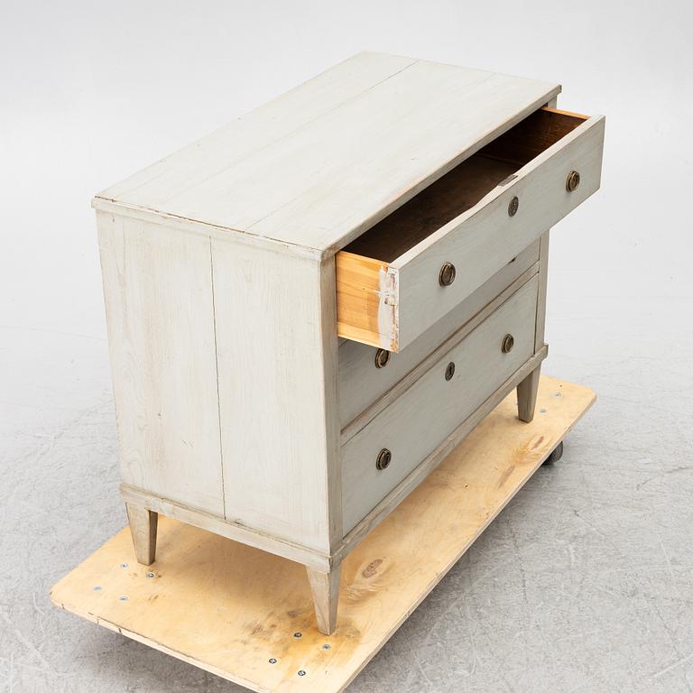 Chest of drawers, 19th century.