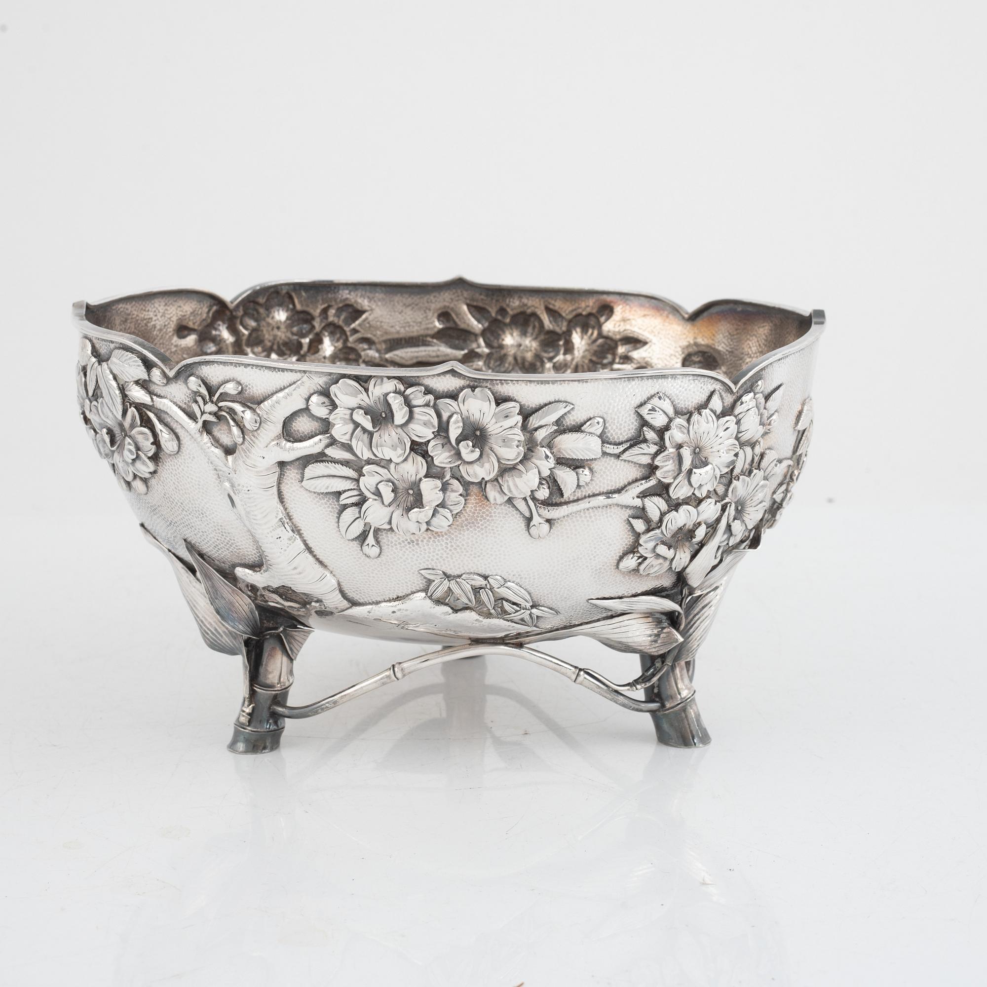 A sterling silver bowl, Arthur & Bond, Yokohama, Japan, c. 1889-1923.