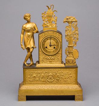 BORDSPENDYL, senempire 1800-talets första hälft.