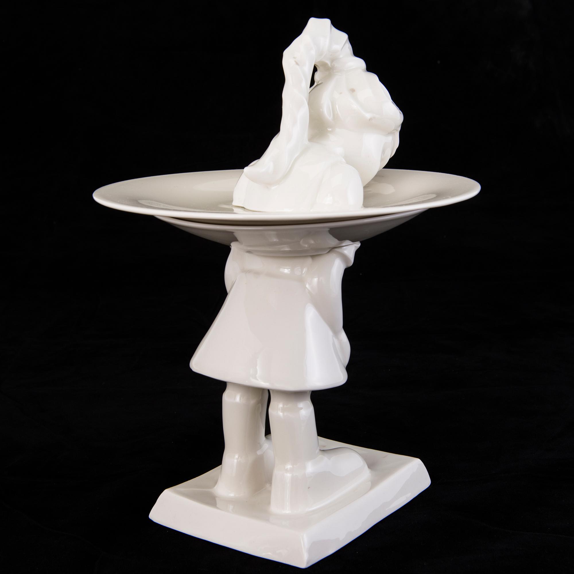 KIM SIMONSSON, tarjoiluvati, posliinia, signeerattu KIM 2013.