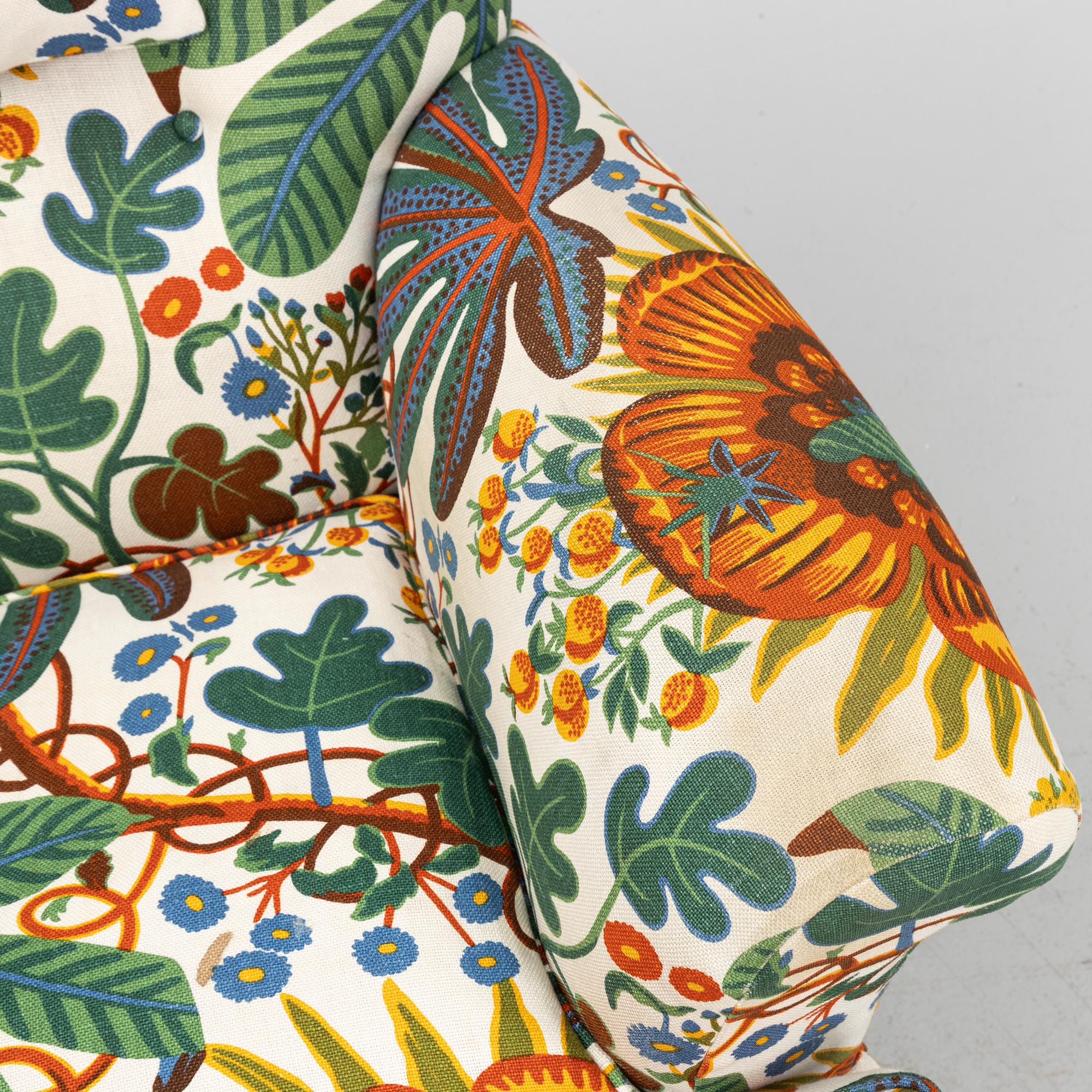 Josef Frank, fåtölj med fotpall, modell 336, Firma Svenskt Tenn.