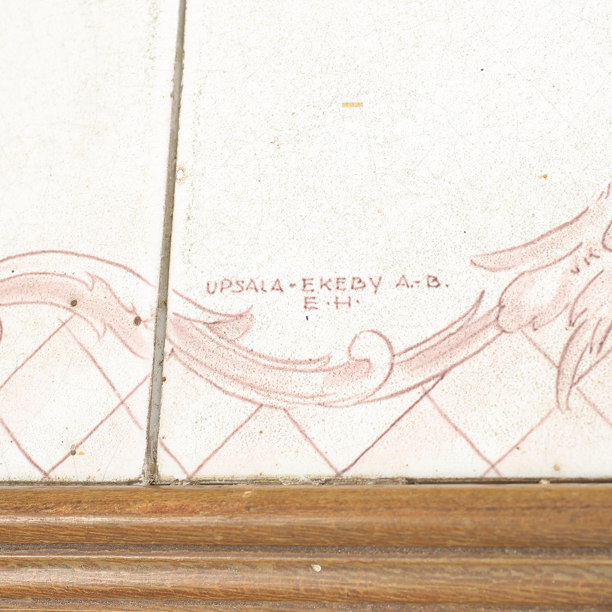 BORD MED KAKELPLATTOR, Upsala-Ekeby, 1900-talets första hälft.