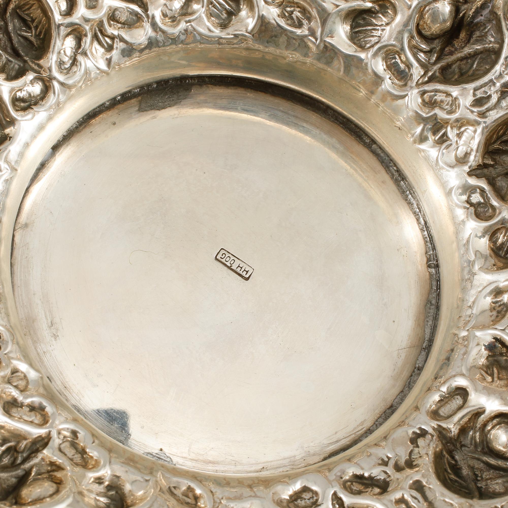 SKÅL, silver, 1900-talets början, vikt 1129 gram.