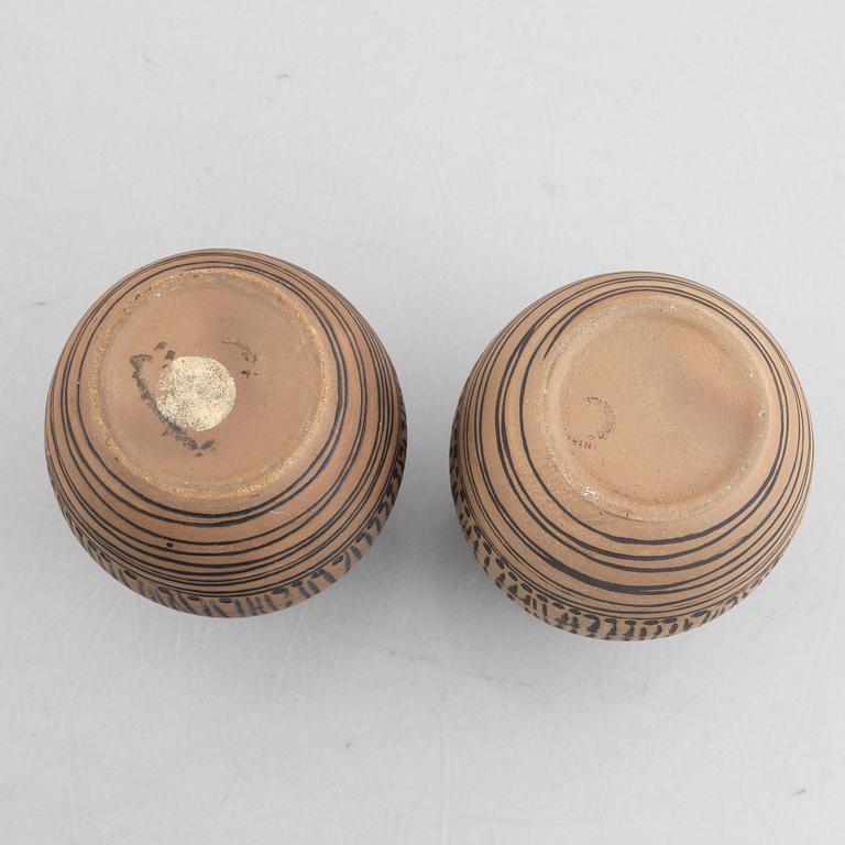 Lisa Larson, vaser, ett par och skålar, ett par, "Granada", Gustavsberg.