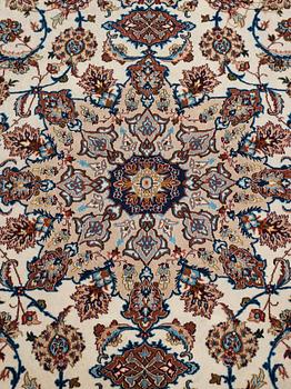 MATTA old Isfahan, märkt Davari, ca 318,5 x 206,5 cm.