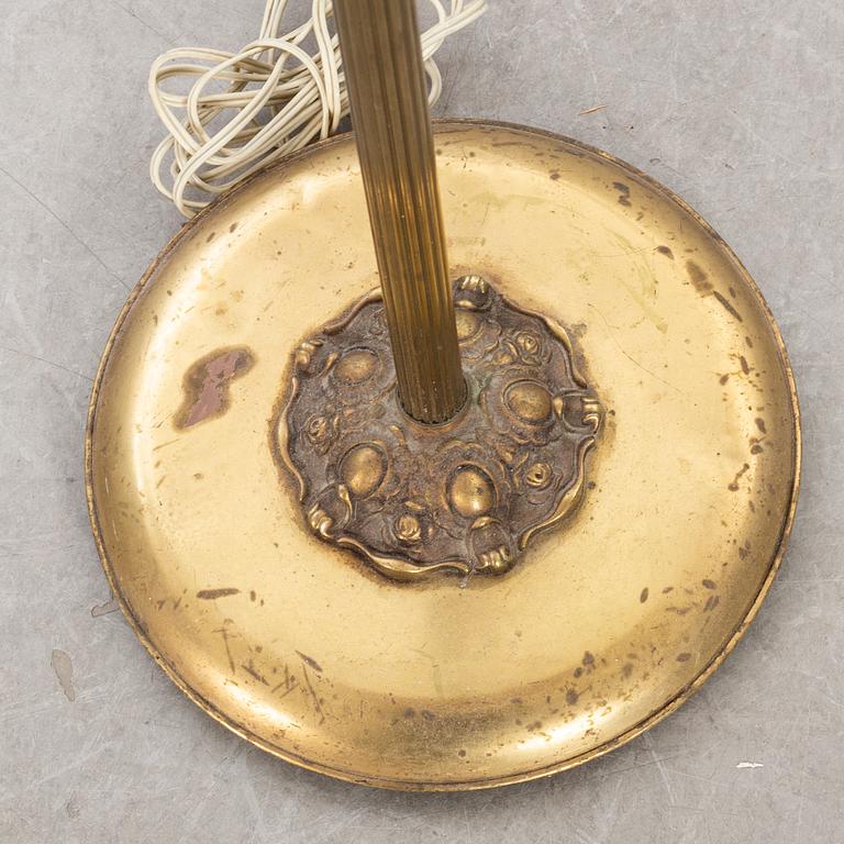 GOLVLAMPA, 1940-tal.