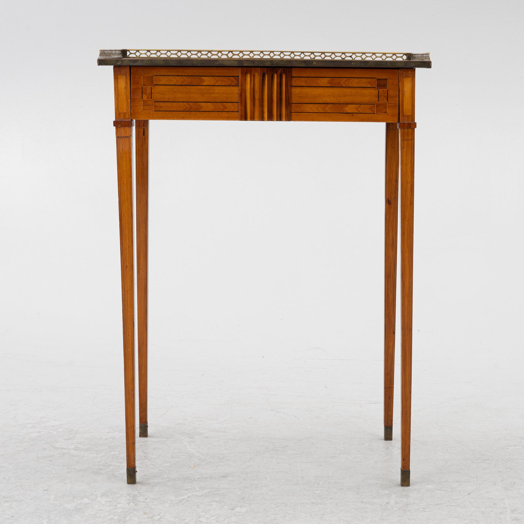 Side table, Gustavian provincial work, late 18th century.