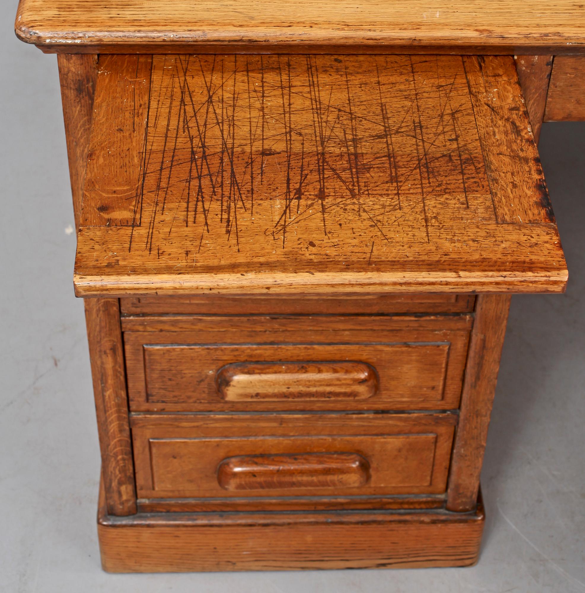 SKRIVBORD, 1930/40-tal.