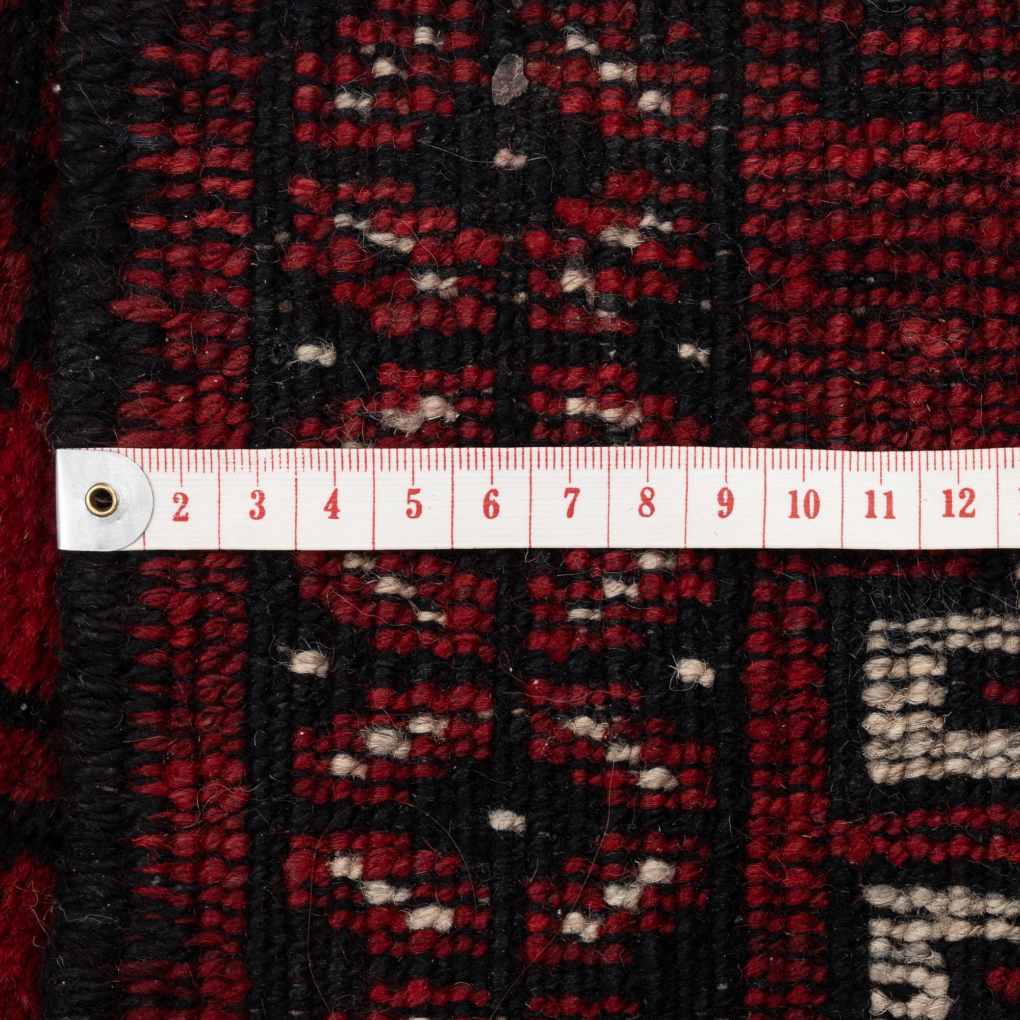 Matta, Afghan, ca 280 x 235 cm.