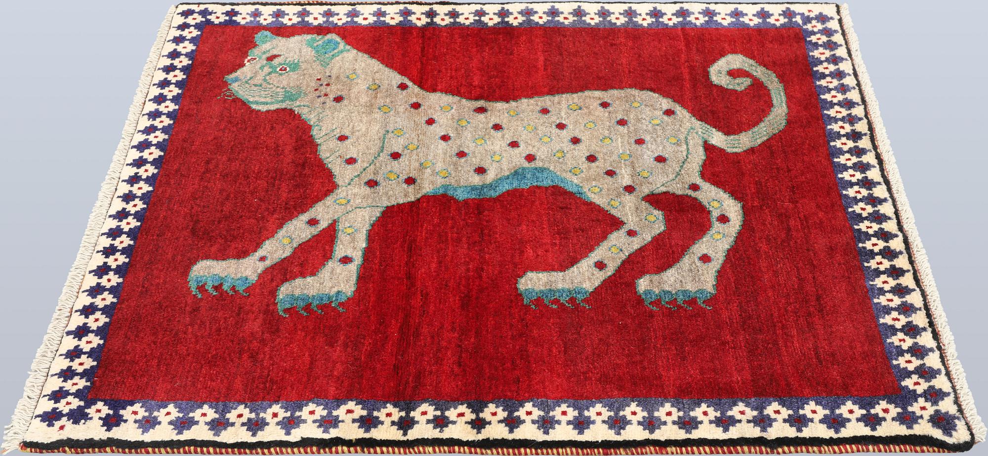 A Gashgai rug, 110 x 88 cm.