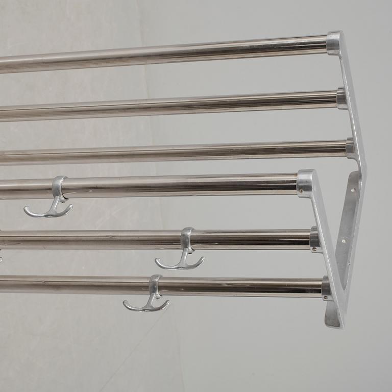 HATTHYLLA, metall, 1900-talets första hälft.