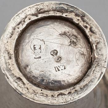 A mixed lot of four Swedish silver beakers, 1797-1818.