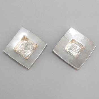 REY URBAN, REY URBAN, a pair of similar sterlingsilver bowls, Stockholm 1974 och 1981.