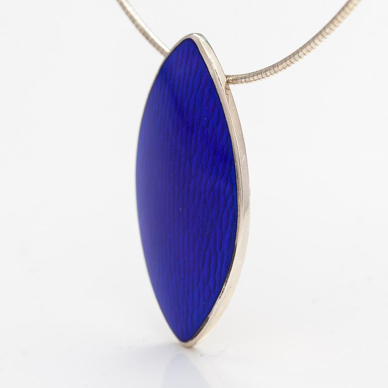 Pekka Piekäinen, A sterling silver and enamel necklace "Marquise". Platinoro, Turku.