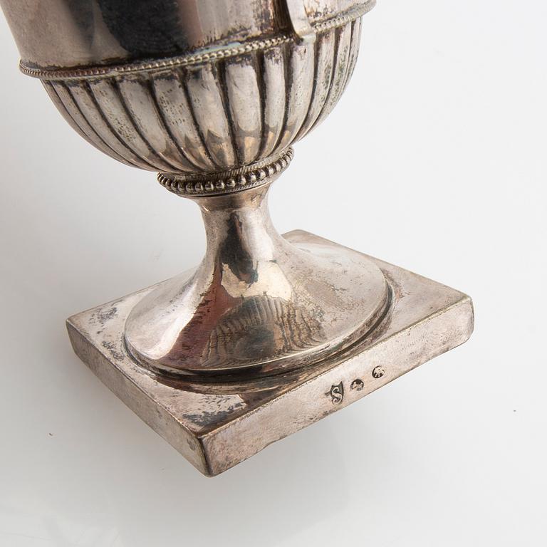 Senapskanna silver troligen England/Irland tidigt 1800-tal.