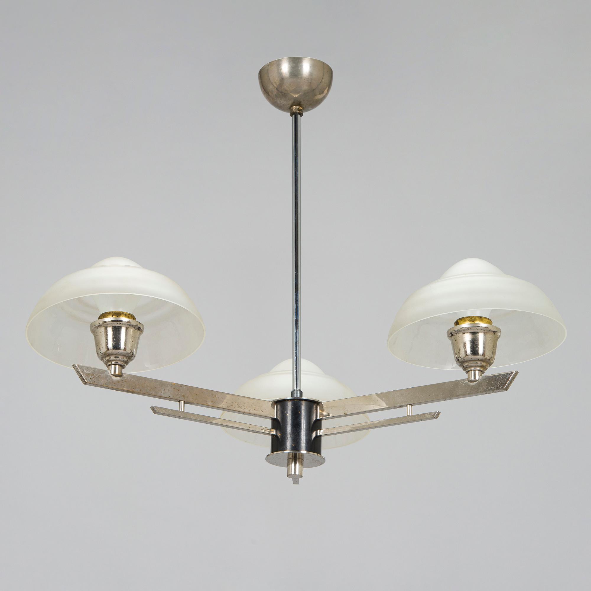 Paavo Tynell, a 1930s '3023/3' chandelier for Taito.