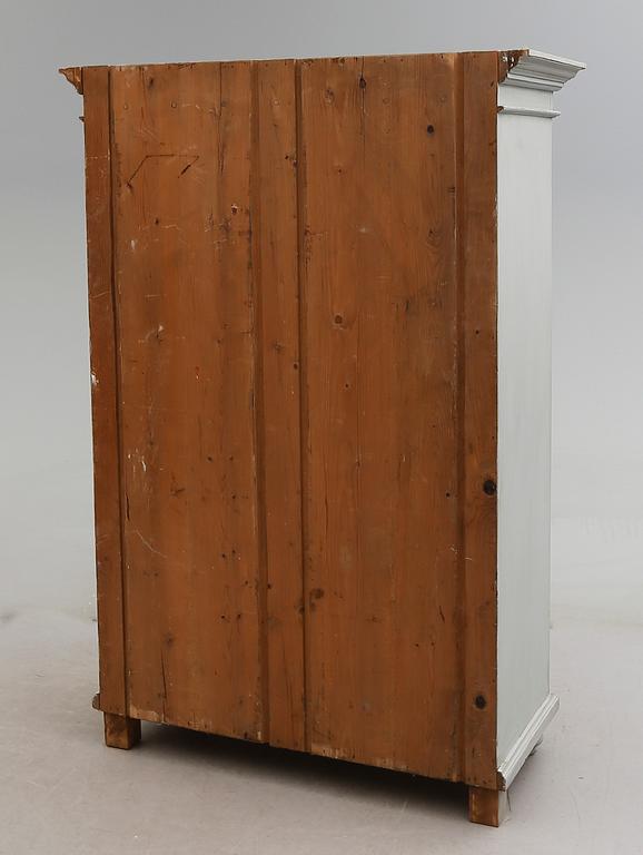 KLÄDSKÅP, 1800-talets andra hälft.