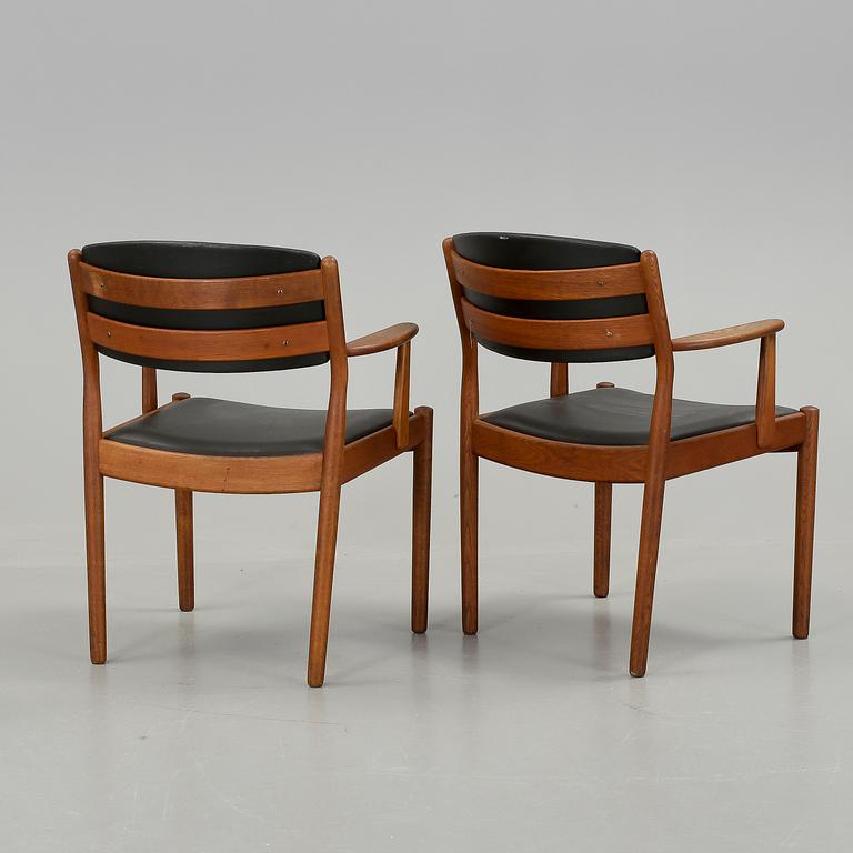 KARMSTOLAR, ett par, Poul Volther, FDB Möbler.