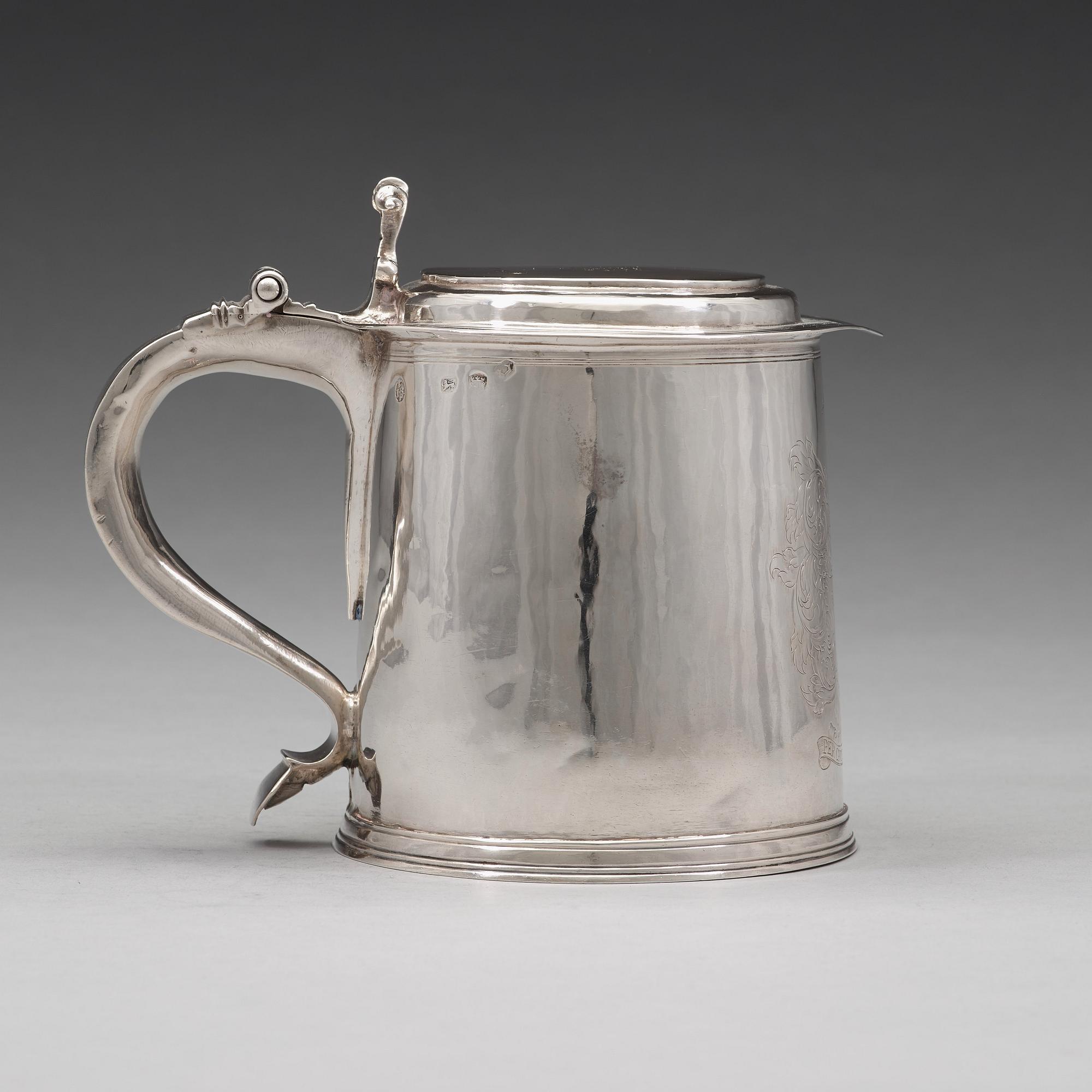 An English 17th century silver tankard, possibly of John Ruslen, London 1680.