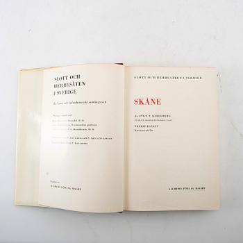 Bokverk, 18 volymer, "Slott och herresäten i Sverige", Allhems förlag, Malmö, 1960-/70-tal.