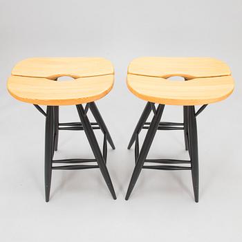 Ilmari Tapiovaara, barstolar ett par, "Pirkka", Aero Design Furniture Ltd 2000-tal.