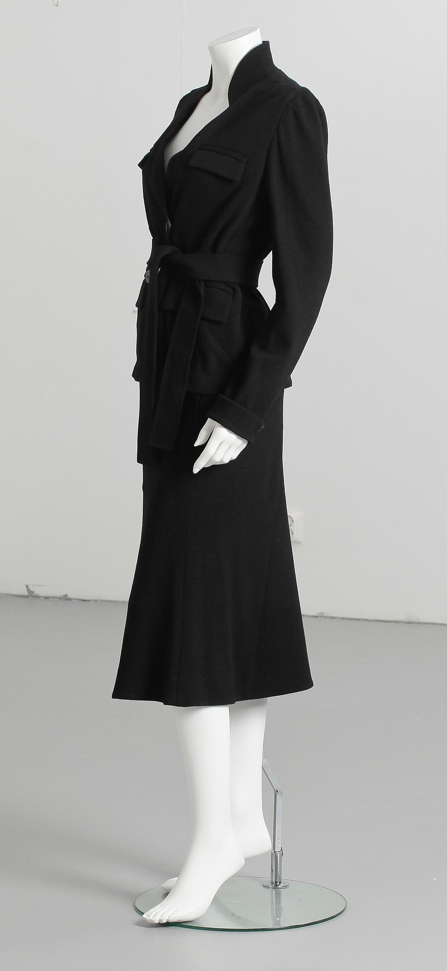 DRÄKT, bestående av kjol samt kavaj, Diane von Furstenberg.