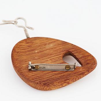 Vivianna Torun Bülow-Hübe, a wooden brooch with a pendant + additional pendant of glass by Edward Hald, Sweden ca 1948-1953.