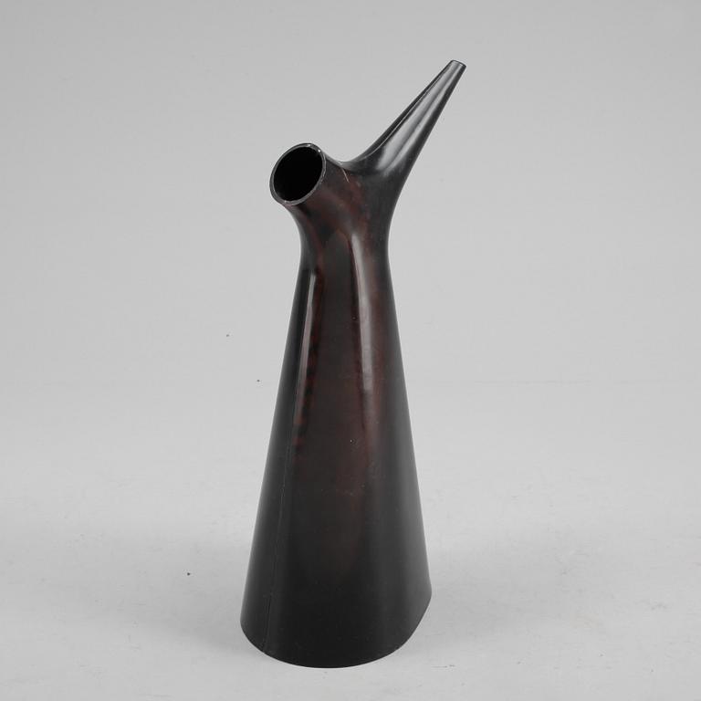 VATTENKANNA, Carl-Arne Breger, plast, Gustavsberg, etikettmärkt undertill.