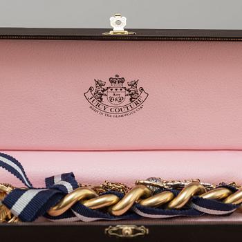JUICY COUTURE, halsband och armband, metall och textil, 2000-tal.