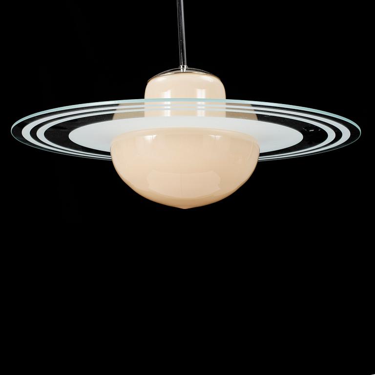 TAKLAMPA, glas, 1900-talets andra hälft. Höjd 47 cm.