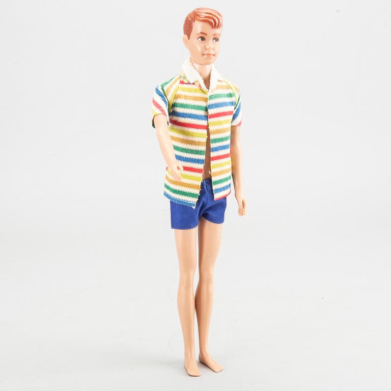 BARBIEDOCKOR, 5 st, Mattel, kläder och kartonger medföljer. 1960-tal.