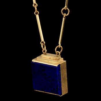 GARNITYR, 4 delar, 18k guld med lapis lazuli, Wiven Nilsson, Lund 1940 - 59. Tot vikt 69 g.