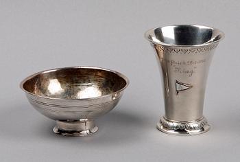 SKÅL samt BÄGARE, silver, Ryssland resp Göteborg, 1800-tal.