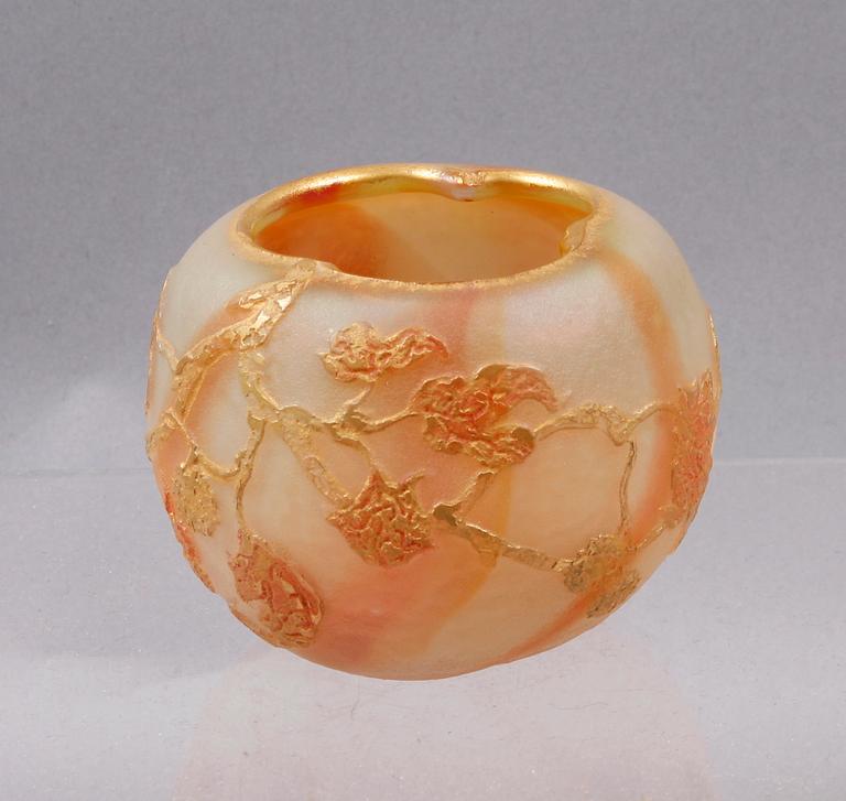 VAS, glas. Jugend, 1900-talets början, Daun, Nancy, Frankrike. Sign.