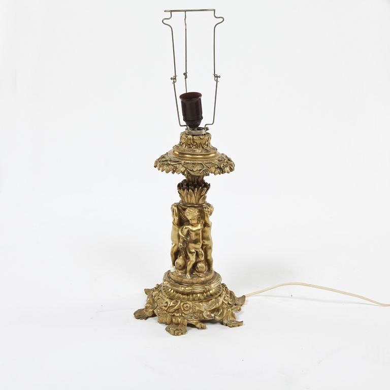 BORDSLAMPA, runt sekelskiftet 1900.