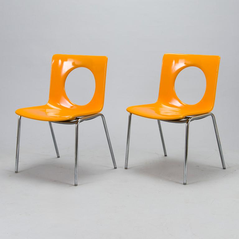 Carl Gustaf Hiort af Ornäs, tuoleja, 7 kpl, "Afo-Seat 2001", Hiort af Ornäs, SOK Rauman Tehtaat. Malli suunniteltu 1971.