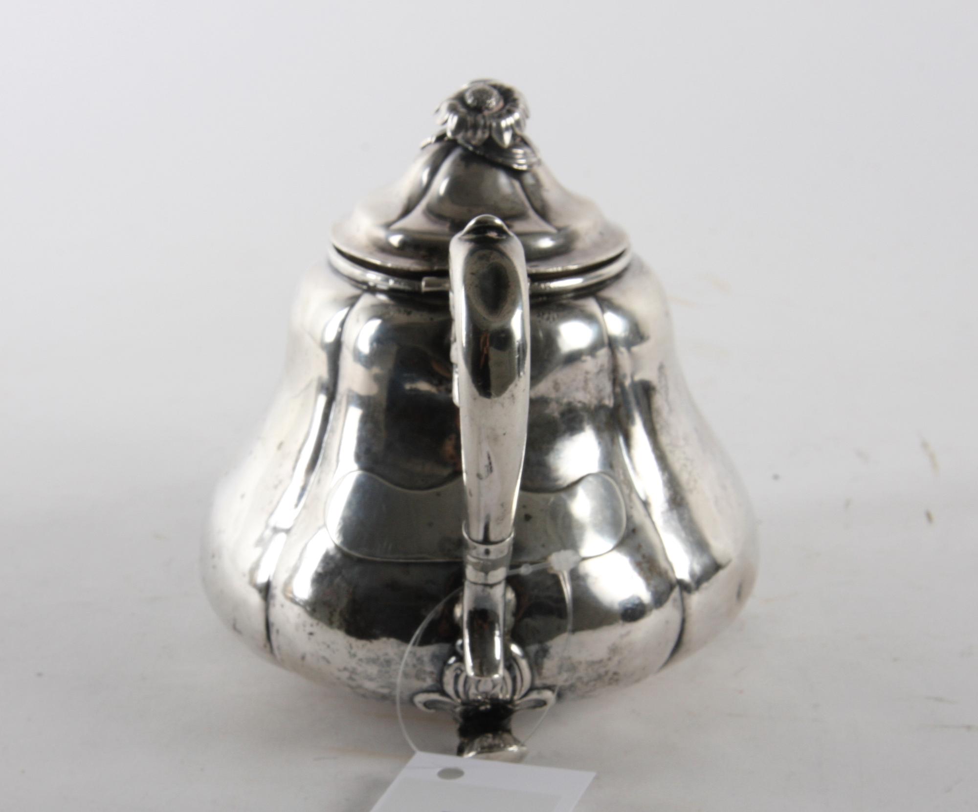 TEKANNA, silver, J C Thorning, Köpenhamn 1855, nyrokoko.