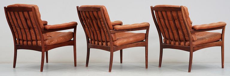 FÅTÖLJER, 3 st. Götemöbler. 1900-talets andra hälft.