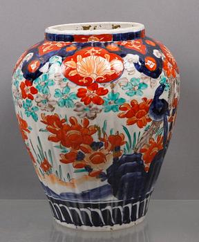 VAS, porslin. Japan, Imari.
