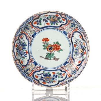 A set of four imari dishes, a blue and white bowl and a Japanese lacker box, Meiji period (!868-1912).