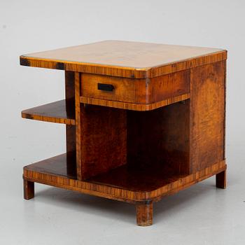 A 1930s table.