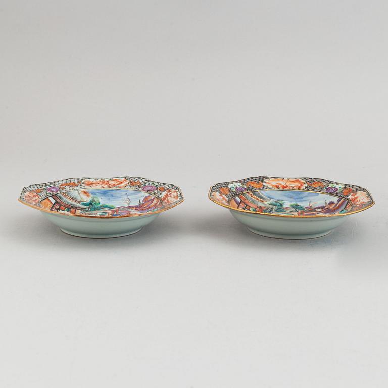 Four (2+2) famille rose export porcelain dishes, Qing dynasty. Qianlong (1736-95).