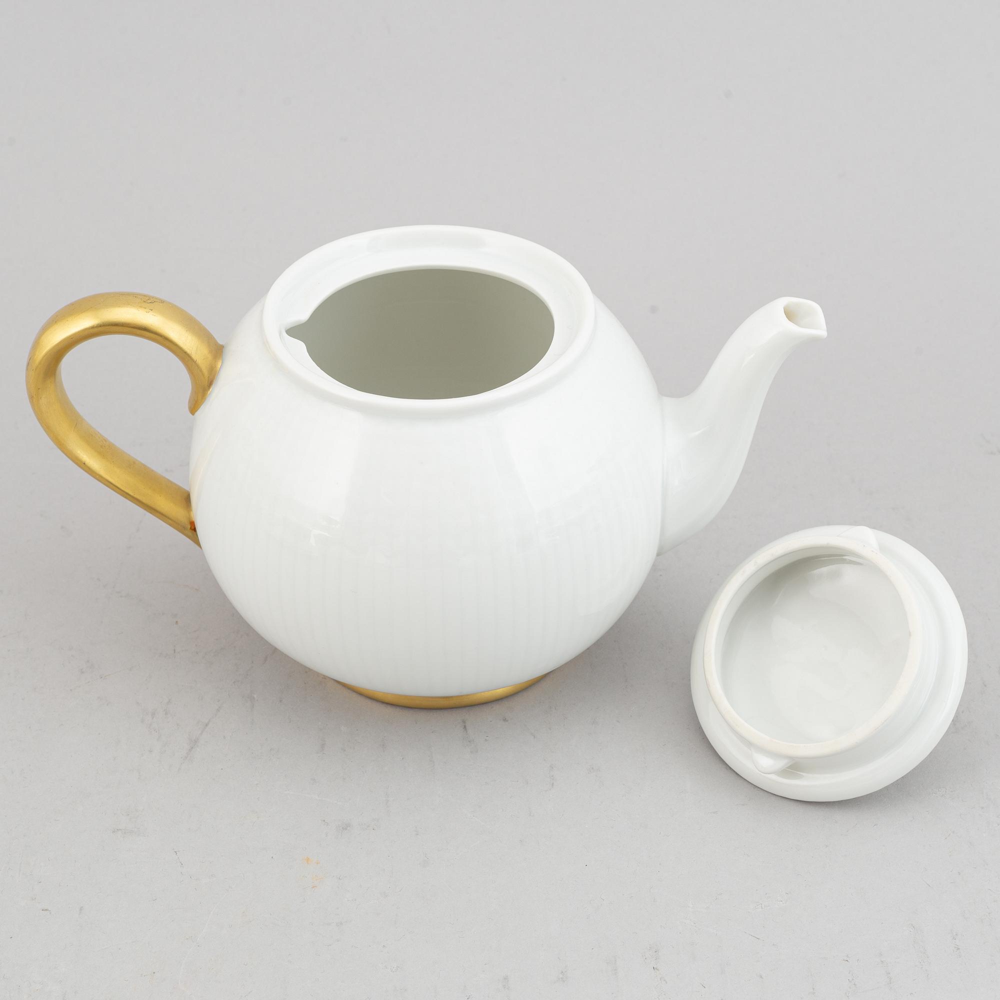 Louise Adelborg, Mat, kaffe- och teservis, Porslin, 110 delar, "Swedish Grace"/"Nationalservisen", Rörstrand.
