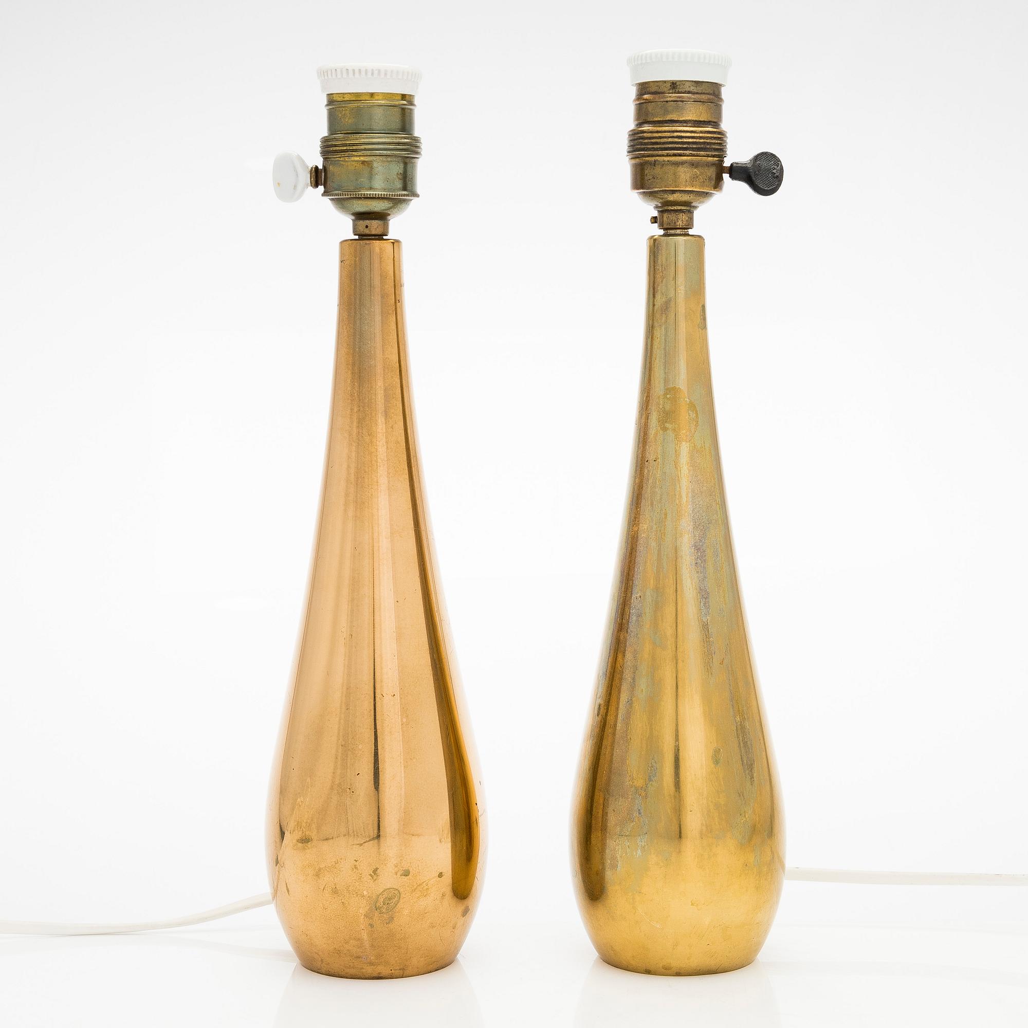 Mauri Almari, pöytävalaisinpari, 2 kpl, malli K11-22 Idman, 1900-luvun puoliväli.